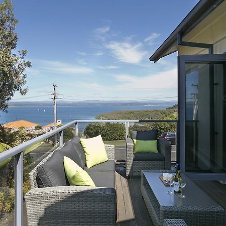 B & B With Stunning Views Taupo Eksteriør bilde